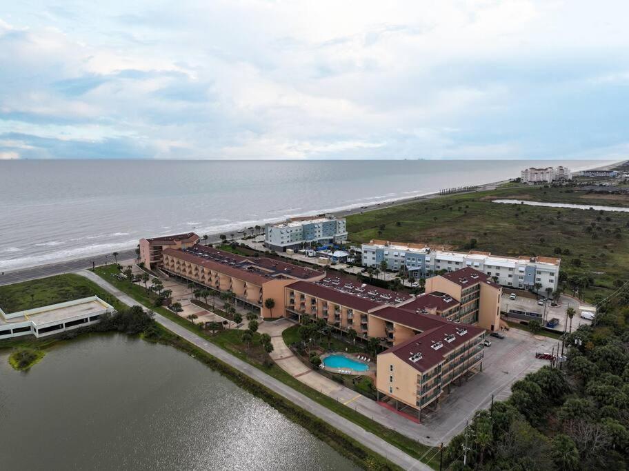 Baca Beach Escape I - 3 Pools - Pet Friendly กาลเวสตัน ภายนอก รูปภาพ